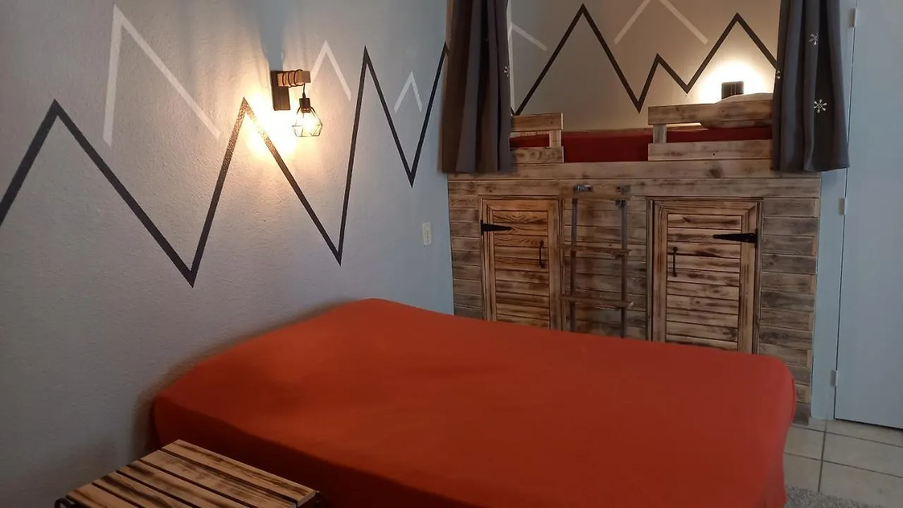אקס-לה-טרמה Un Petit Studio A La Montagne 0*,  צרפת